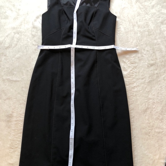 Dress - Picture 4 of 8